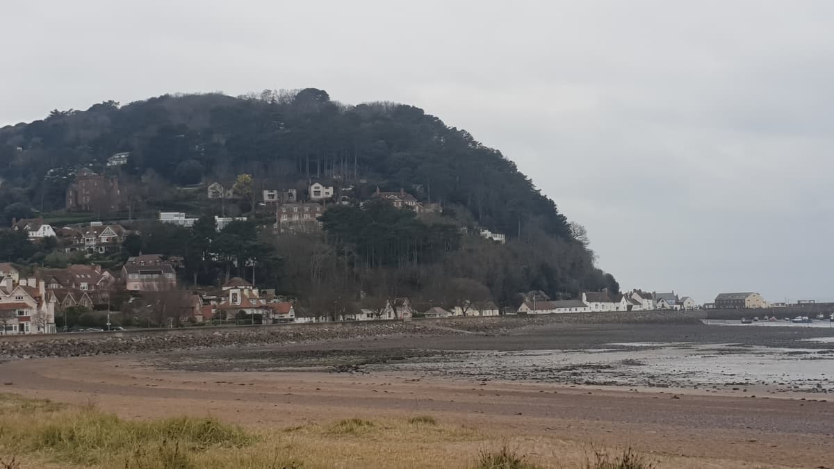 Minehead 'body on the beach' was Taunton man who drowned under influence of alcohol wsfp.co.uk